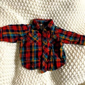 Old Navy Red and Blue Button Down Shirt Classic Plaid Boys 0-3 months